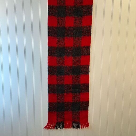 Vintage Mohair Blend Wool Plaid Scarf Made In France Red Black Fringed End Wrap - Picture 1 of 7